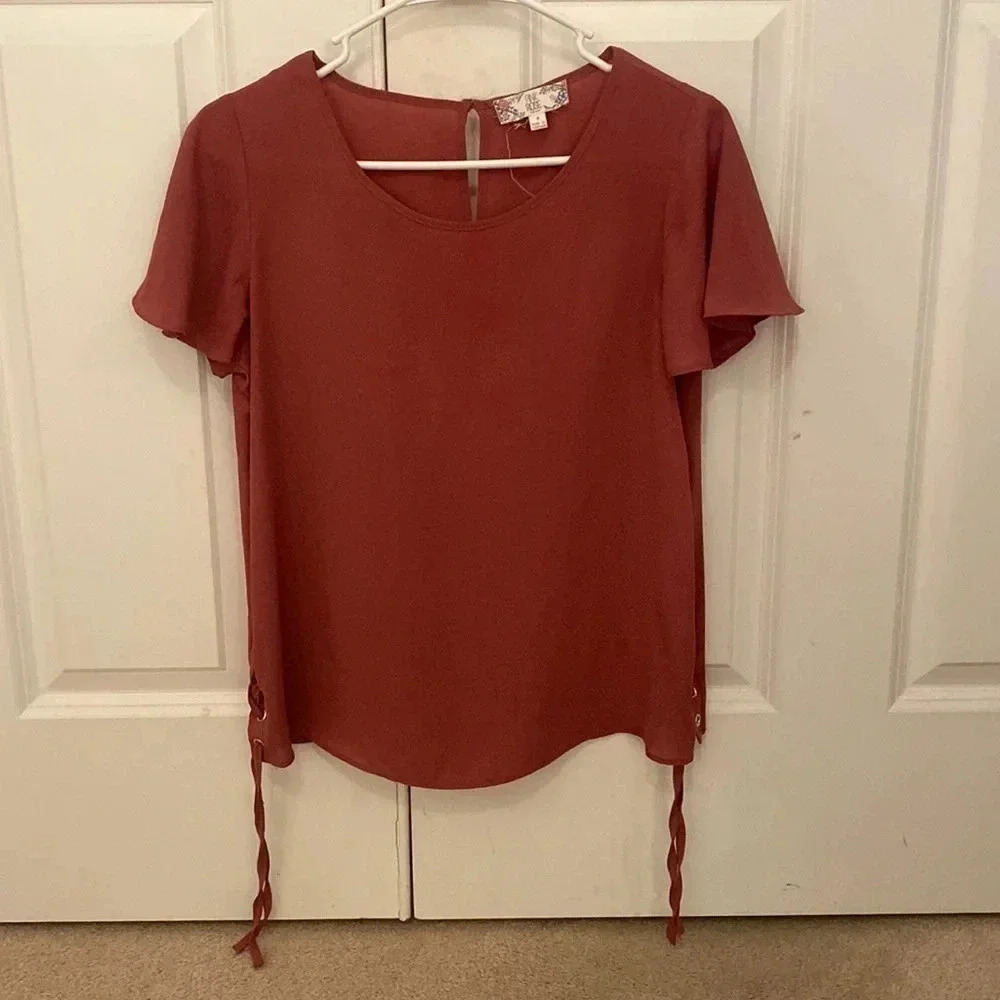 Pink rose short sleeve shirt, size small polyester, business casual